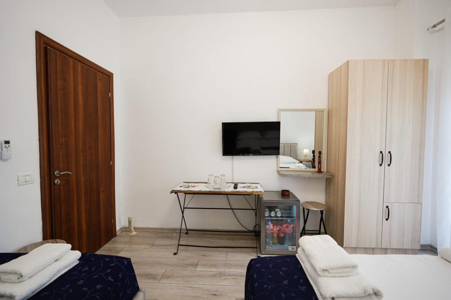 View City Apartments Gjirokastër Exterior foto