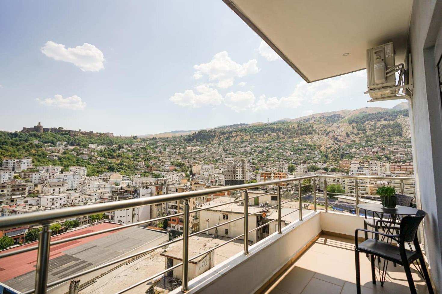 View City Apartments Gjirokastër Exterior foto