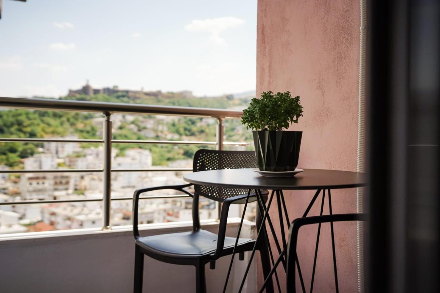 View City Apartments Gjirokastër Exterior foto